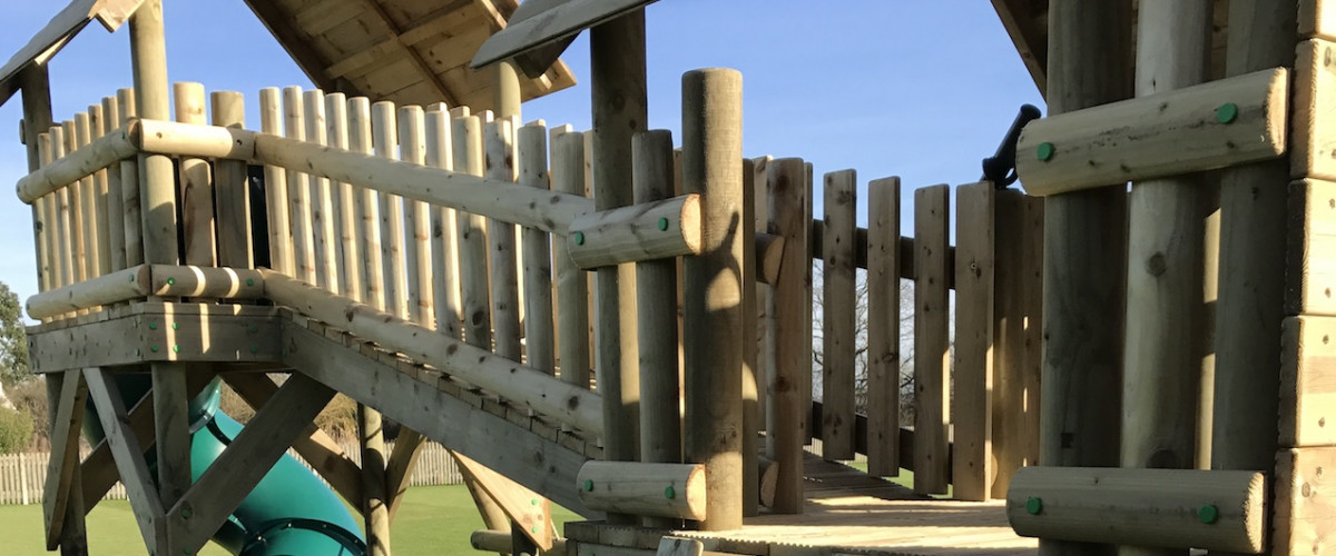 Double-Tower-Angled-Walkway-1278x530