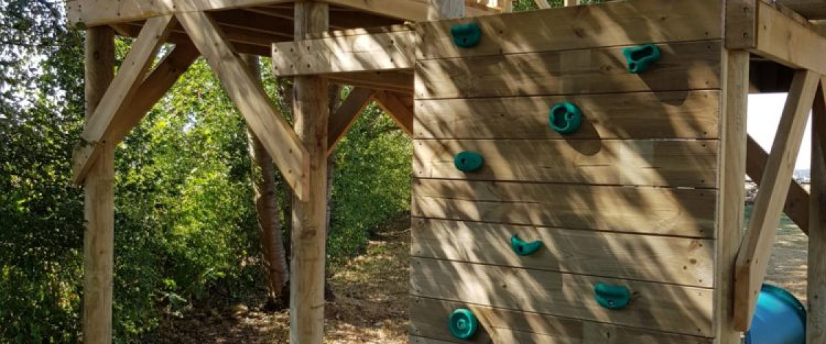 climbing wall to zip wire platform