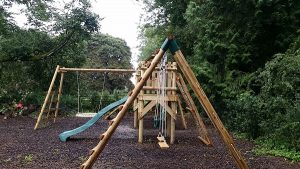 wood platforms zip wire