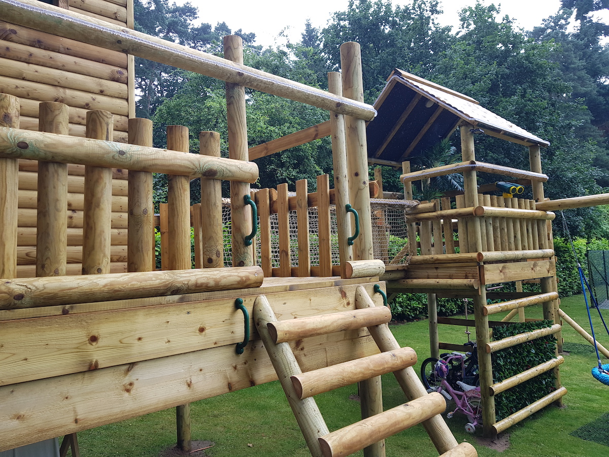 Platform Walkway Treehouse - Wooden Climbing Frame & Tree House Design ...